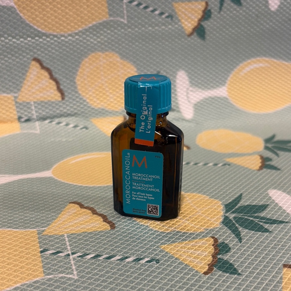 Moroccanoil Hair Treatment with Teal Cap